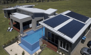 photo-installation-dualsun-bairnsdale-panneaux-solaire-hybride-piscine-1