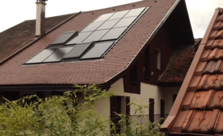 photo-installation-solaire-hybride-DualSun-panneaux-photovoltaique-thermique