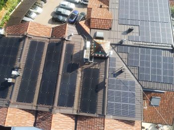 hotel-panneau-solaire-photovoltaique-lisetta-tirolo-vue-drone