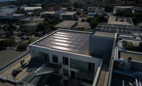 immeuble-quanta-marseille-300-panneaux-solaires-dualsun-flash-soleil