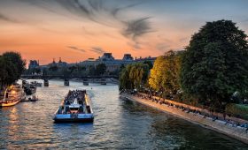 coucher de soleil sur la seine a paris