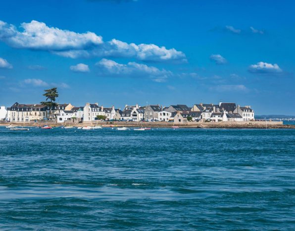 vue de loctudy en bretagne